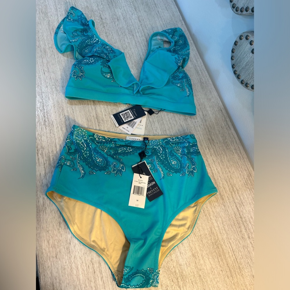 Cabana Life NWT St Pete Ruffled Bikini